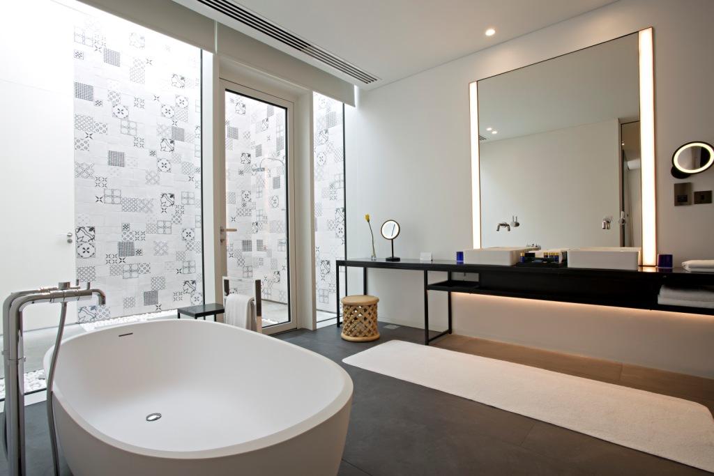 Two Bedroom Villa - The Oberoi Beach Resort, Al Zorah - Bathroom