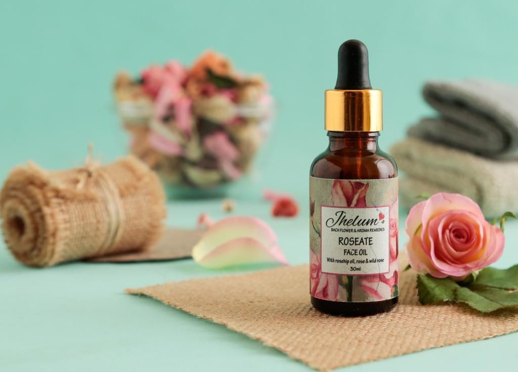 Jhelum'sLove_Roseate_Face_Oil_01